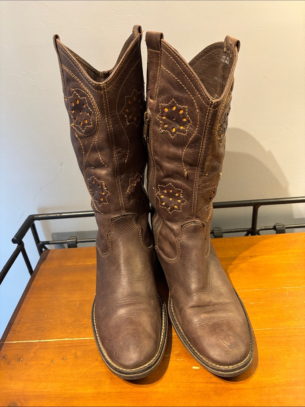 Arnold Churgin Brown Leather Cowboy Boots with Floral Cut Out - Picture 3 of 10